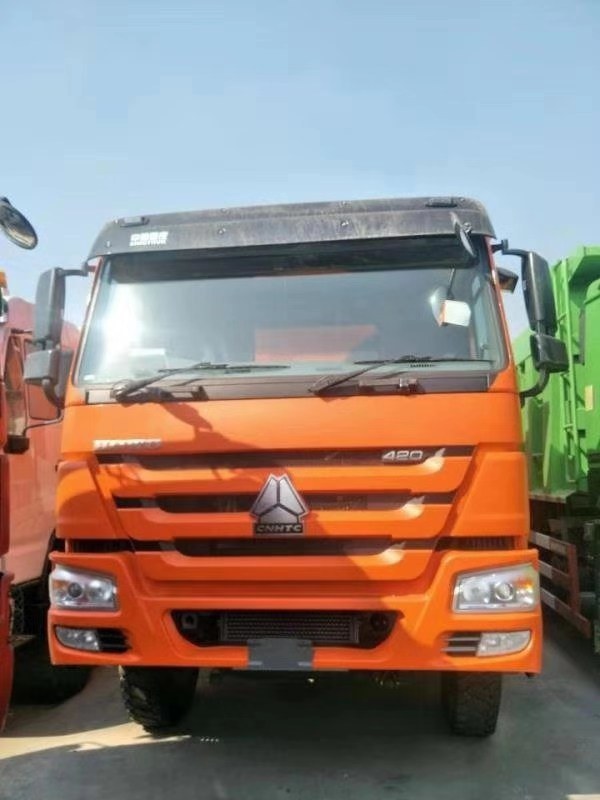 HOWO Sinotruk 8*4 Dump Truck with 60 Tons Capacity
