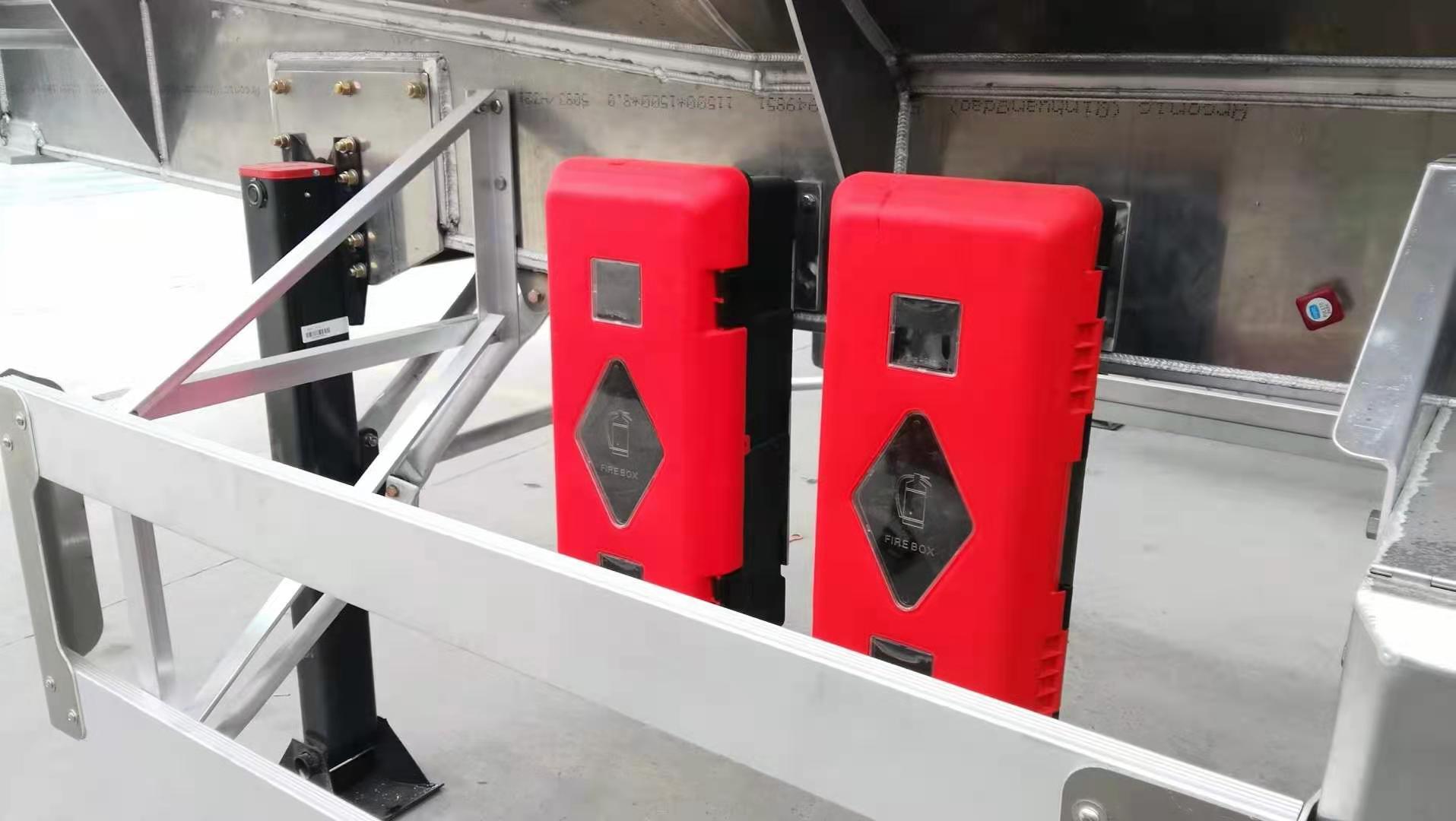 Carbon Steel Oil Tank Fuel Tanker Semi Truck Trailer with Adr