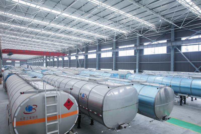 3 Axle 45cbm Aluminium Alloy Tank Traielr
