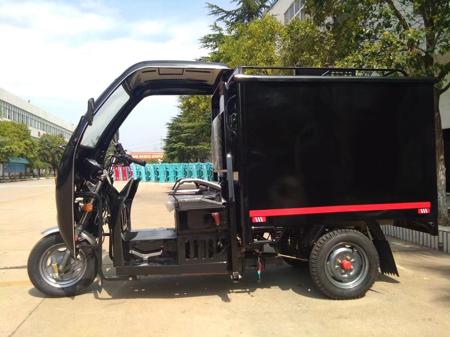 3 Wheel Motorcycles Cargo Tricycles with Closed Cabin