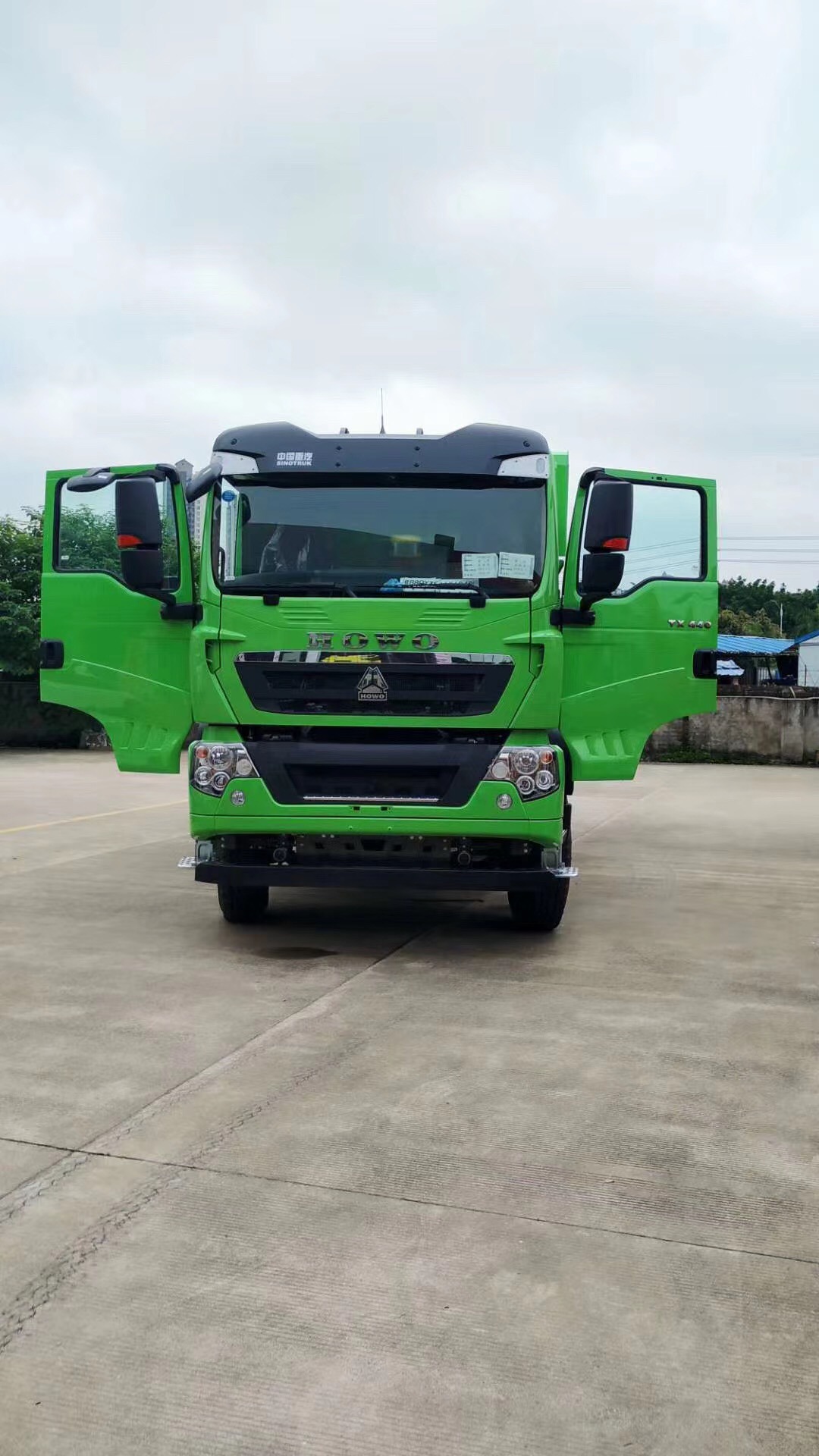 Best Quality Dump Truck, HOWO 6*4 with Euro 4, 380HP
