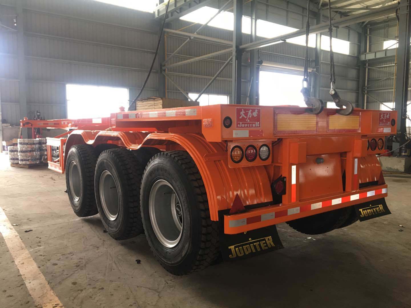 40FT 3 Axle Customized Heavy Duty Container Chassis Skeleton Semi Trailer
