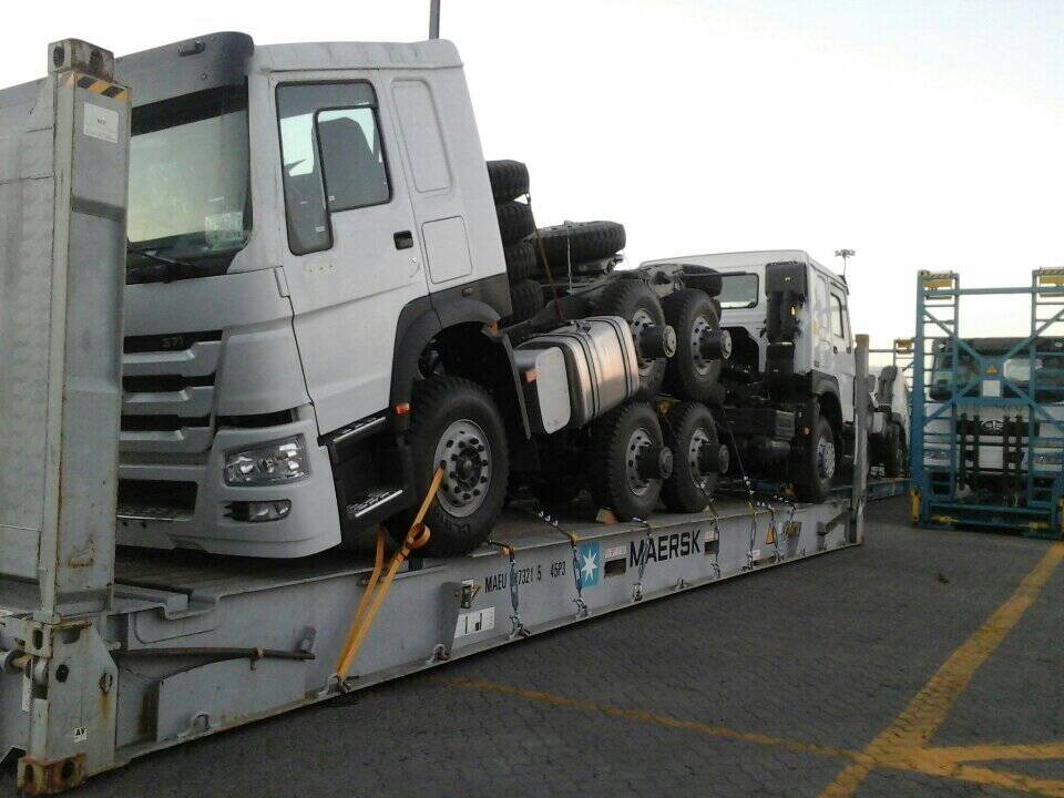 Sinotruk HOWO 6X4 Heavy Truck Tractor Head