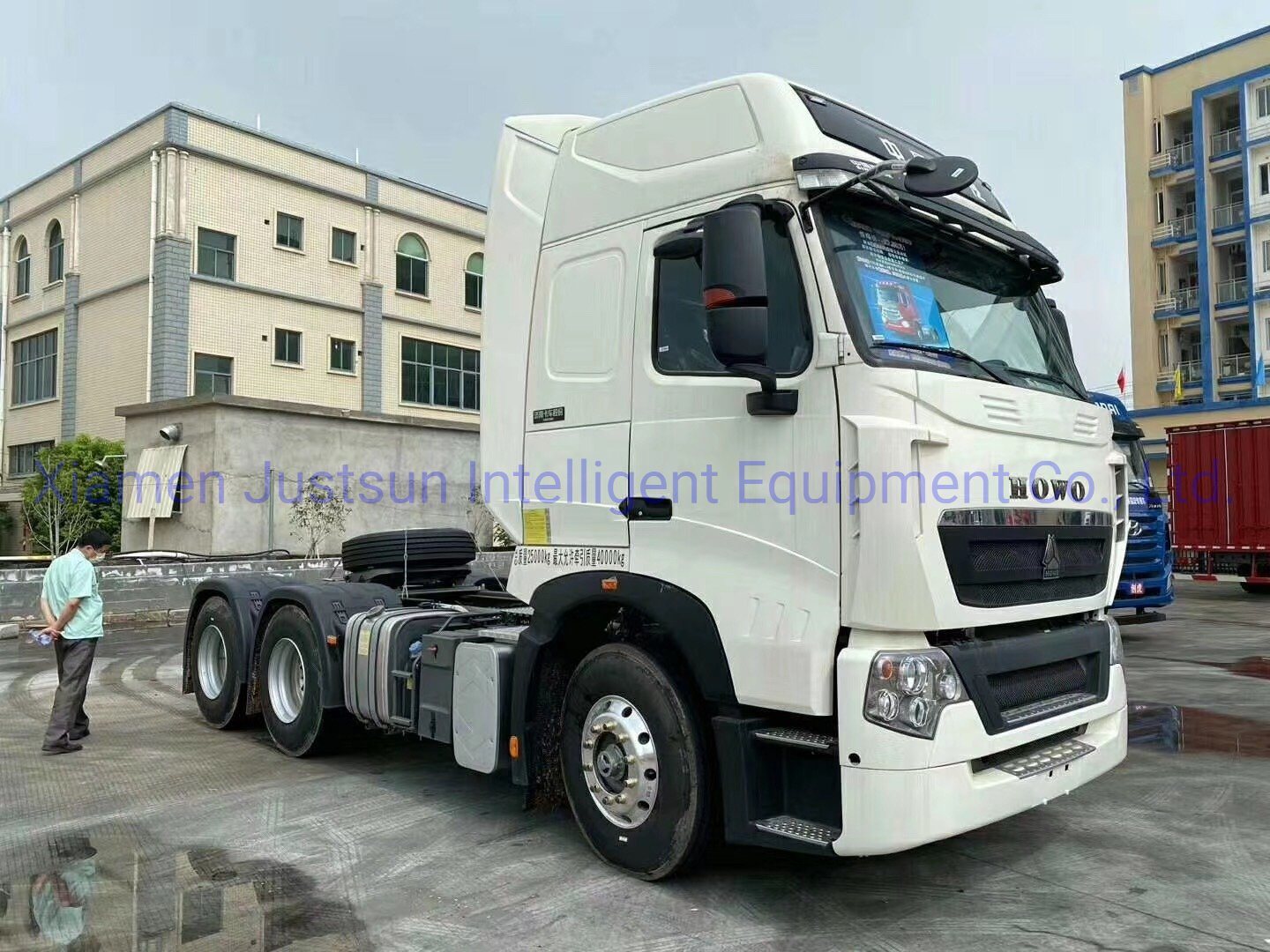 HOWO 10-Wheeler Truck Tractor with 336HP 371HP 420HP