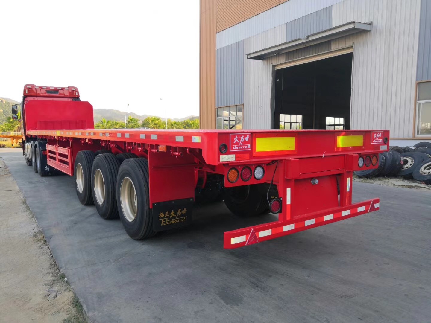 40FT 3-Axle Flatbed Semi Trailer with Fuwa Axle
